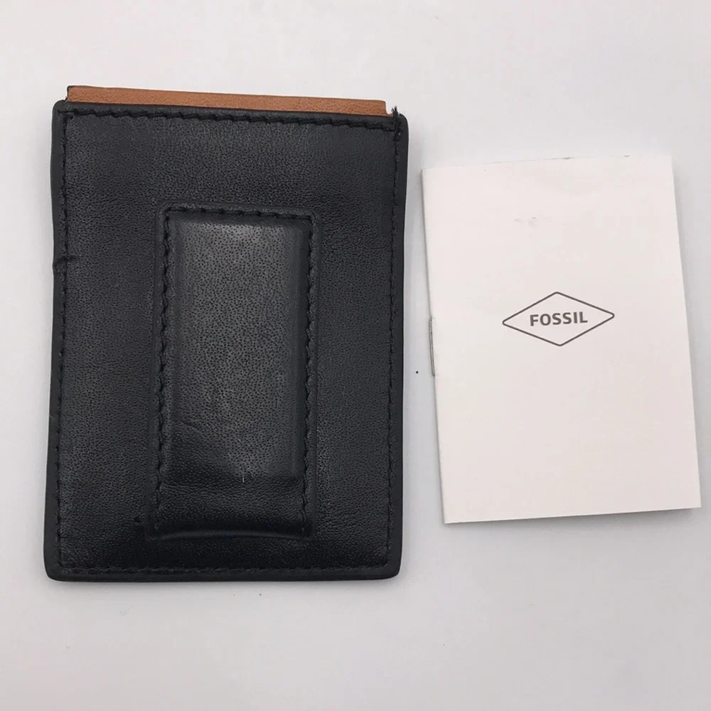 Fossil Mykel Leather Magnetic Card Case